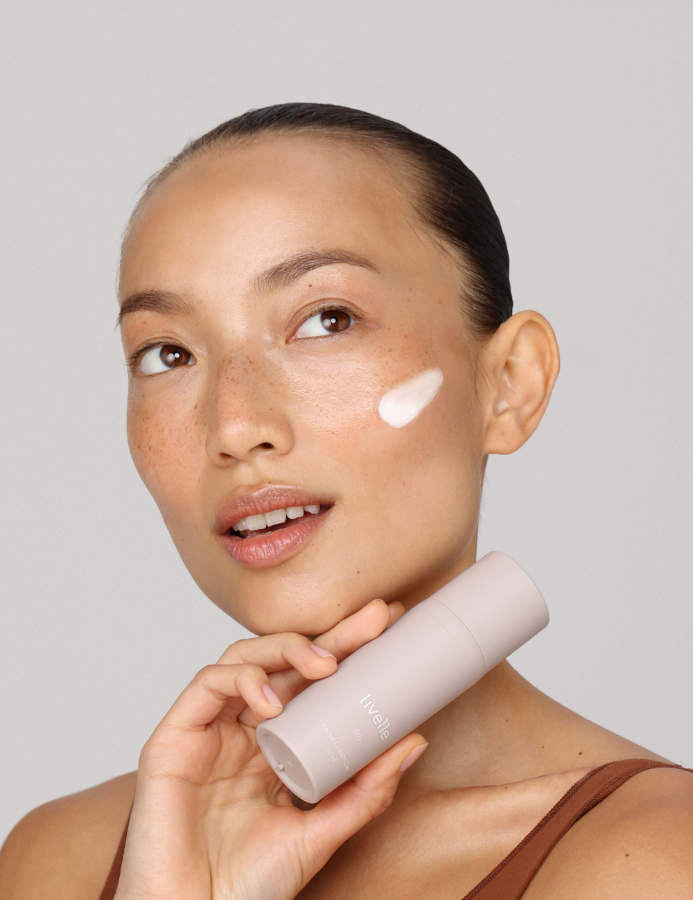 FacialCreamDayL.png
