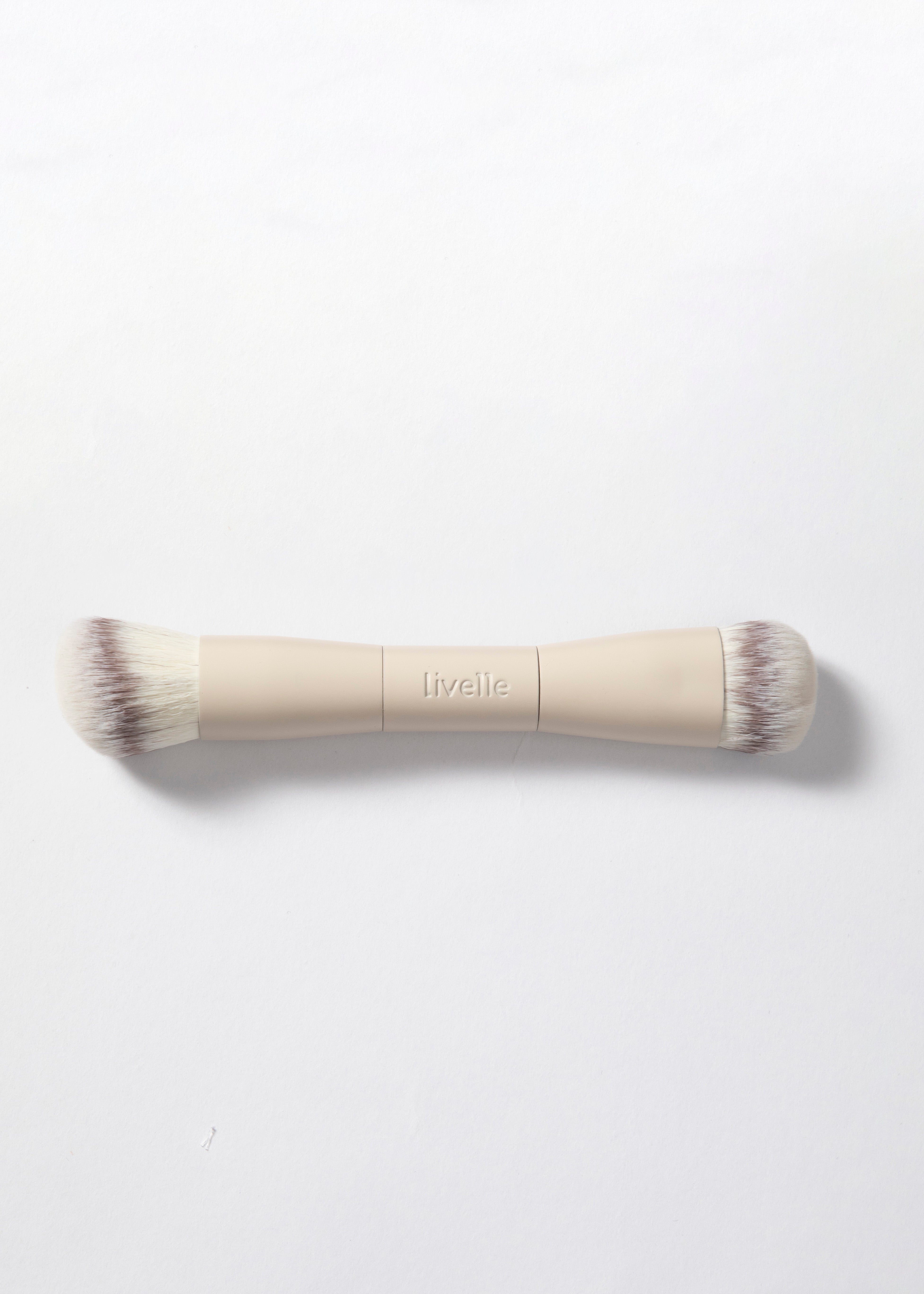 The Dual Blush Brush